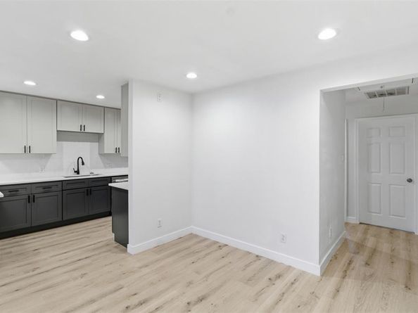 13610  Brookgreen Drive , Dallas Texas 75240