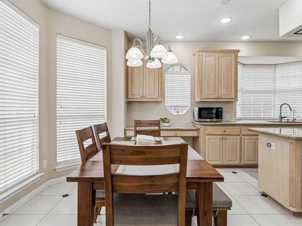 1649  Mcgee Lane , Carrollton Texas 75010
