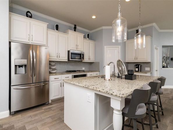 4008  Knollbrook Lane , Fort Worth Texas 76137