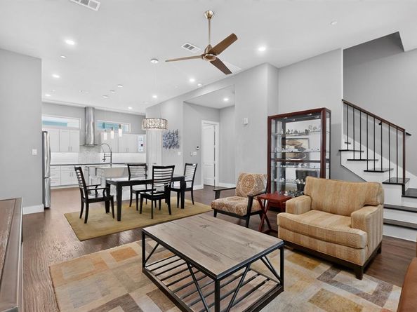 3170  Carmel Street  106, Dallas Texas 75204