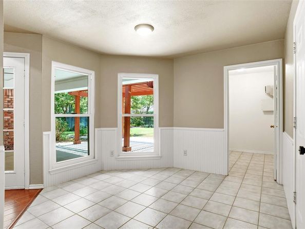 1321  Oak Harbor Boulevard , Azle Texas 76020