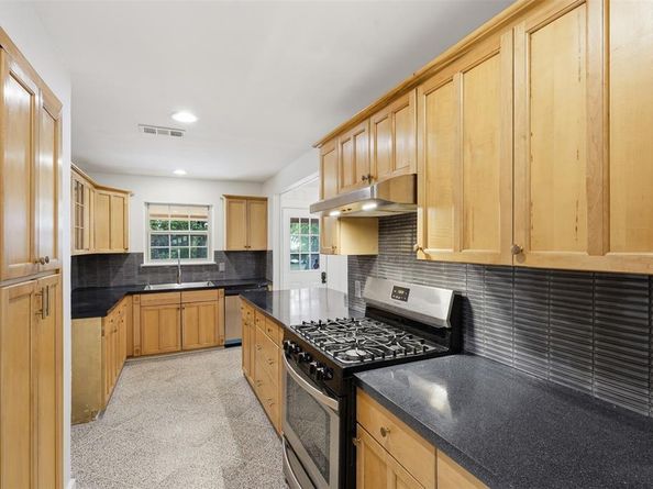 1907 S Tyler Street , Dallas Texas 75224