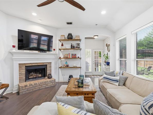 359  Kirby Drive , Argyle Texas 76226