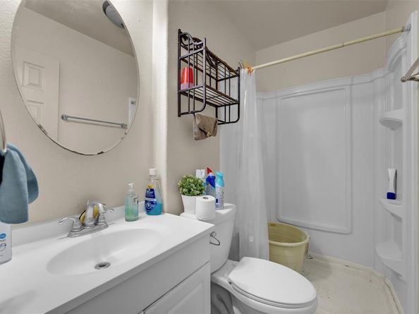 342  Meadowhill Drive , Garland Texas 75043
