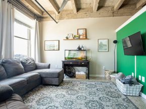 221 W Lancaster Avenue  11009, Fort Worth Texas 76102
