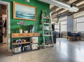 221 W Lancaster Avenue  11009, Fort Worth Texas 76102