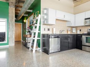 221 W Lancaster Avenue  11009, Fort Worth Texas 76102
