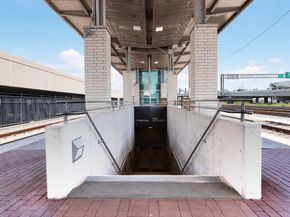 221 W Lancaster Avenue  11009, Fort Worth Texas 76102