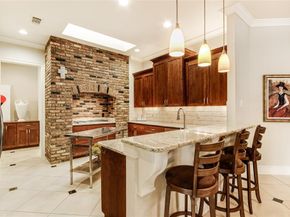 7233  Helsem Bend , Dallas Texas 75230