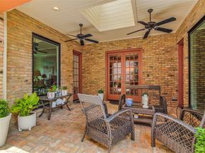 7233  Helsem Bend , Dallas Texas 75230