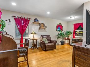 2518  Glenbrook Circle , Garland Texas 75041