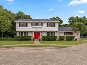 2518  Glenbrook Circle , Garland Texas 75041