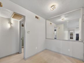 1810 N Garrett Avenue  124, Dallas Texas 75206