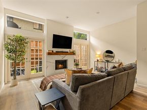 4015  Holland Avenue  103, Dallas Texas 75219