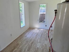 524 W Broadus Avenue , Fort Worth Texas 76115