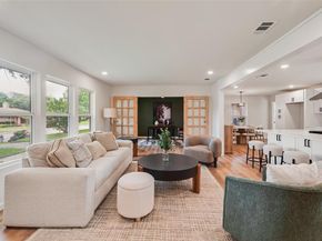 729  Town Creek Drive , Dallas Texas 75232