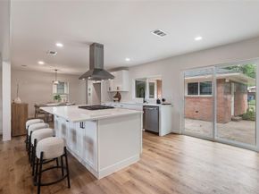 729  Town Creek Drive , Dallas Texas 75232