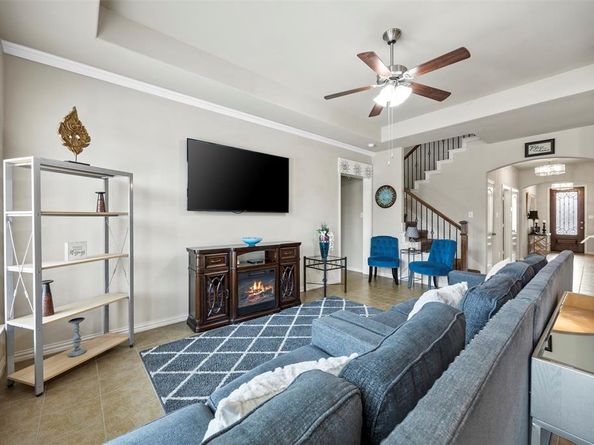 1437  Tanglewood Trail , Northlake Texas 76226