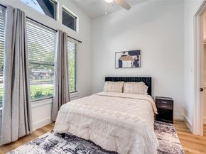 2130  Roanoke Avenue , Dallas Texas 75235