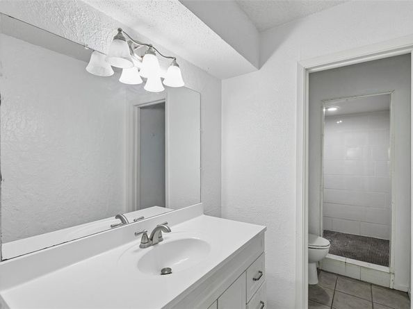 6032  Westridge Lane  212, Fort Worth Texas 76116