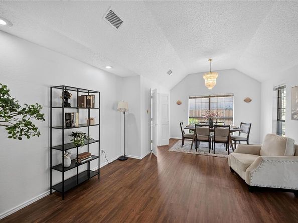 2914  Baron Drive , Garland Texas 75040