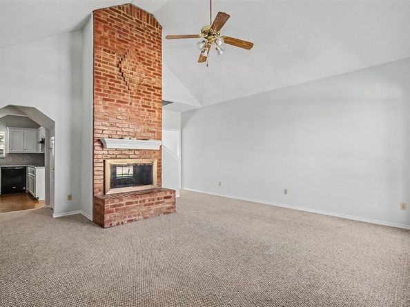 2880  Inniswood Circle , Arlington Texas 76015