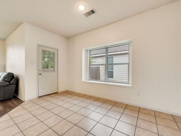 1008  Fort Apache Drive , Fort Worth Texas 76052