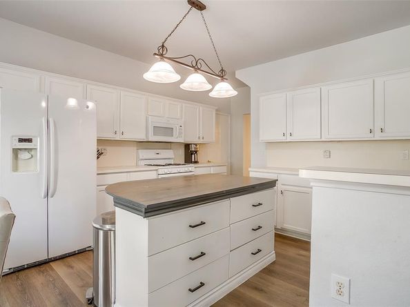 2110  Rustic Ridge Drive , Keller Texas 76248