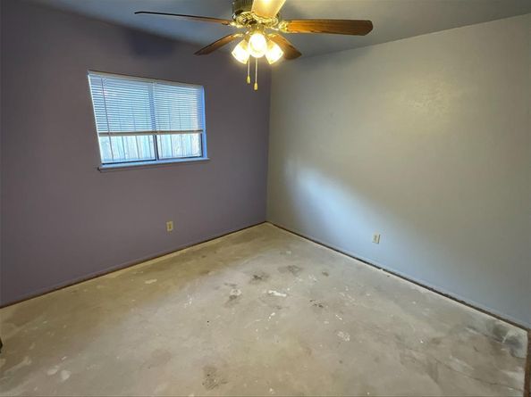 2033  Wilderness Trail , Grand Prairie Texas 75052