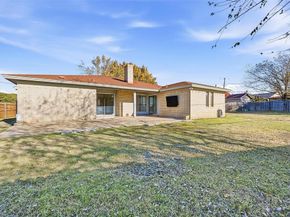 5011  Prairieview Court S, Arlington Texas 76017