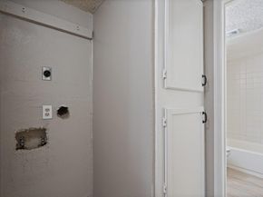 9831  Walnut Street  205, Dallas Texas 75243