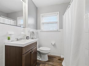 1212 W Lovers Lane , Arlington Texas 76013