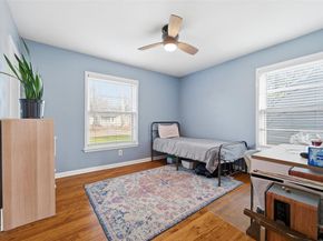 1212 W Lovers Lane , Arlington Texas 76013