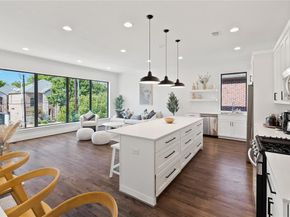 5014  Mission Avenue  A, Dallas Texas 75206