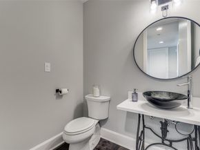 1505  Elm Street  1504, Dallas Texas 75201