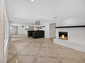 4915  Cross Creek Court , Arlington Texas 76017