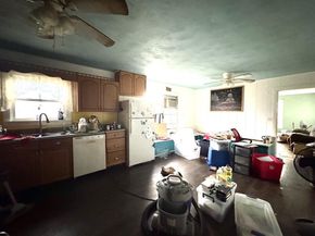 613 W Main Street , Crowley Texas 76036