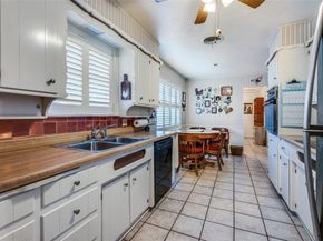 6120  Whitman Avenue , Fort Worth Texas 76133