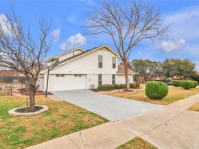 600  Flintridge Court , Irving Texas 75038