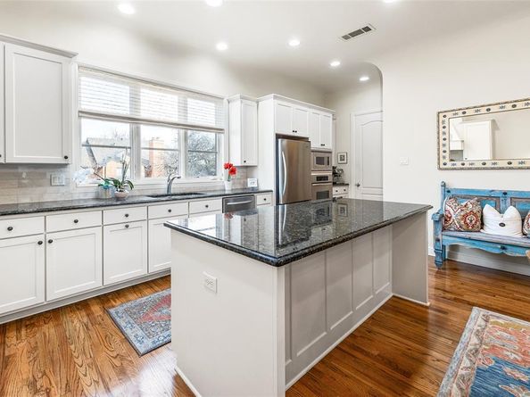 271  Casa Blanca Avenue , Fort Worth Texas 76107