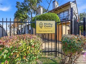 7522  Holly Hill Drive  7, Dallas Texas 75231
