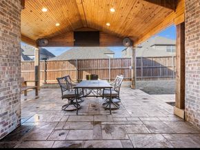 1002  Hunters Creek Drive , Rockwall Texas 75087