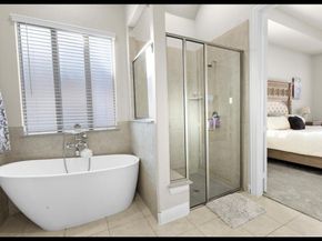 1002  Hunters Creek Drive , Rockwall Texas 75087