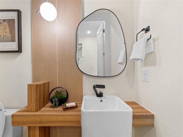 416  Mount Auburn Avenue , Dallas Texas 75223