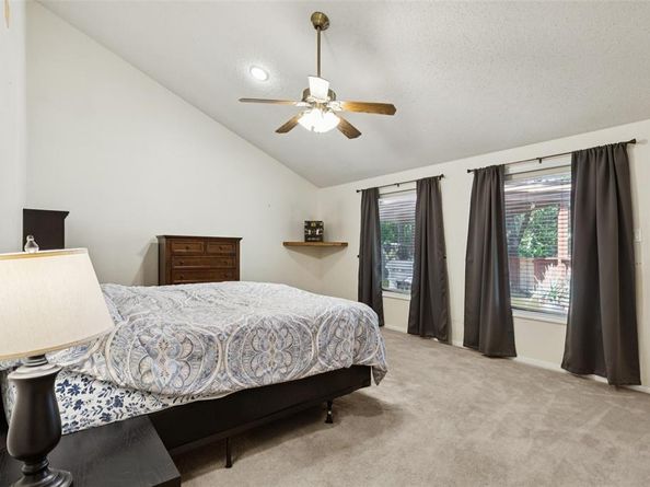 2512  Laurel Valley Lane , Arlington Texas 76006
