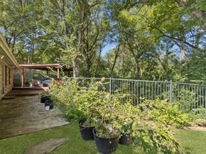 2512  Laurel Valley Lane , Arlington Texas 76006
