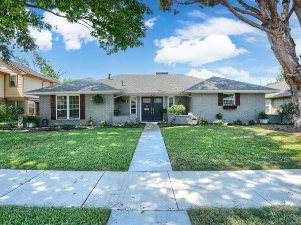533  Country View Lane , Garland Texas 75043
