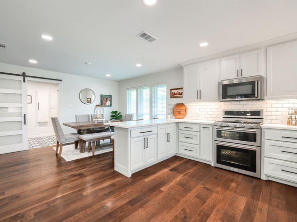 533  Country View Lane , Garland Texas 75043
