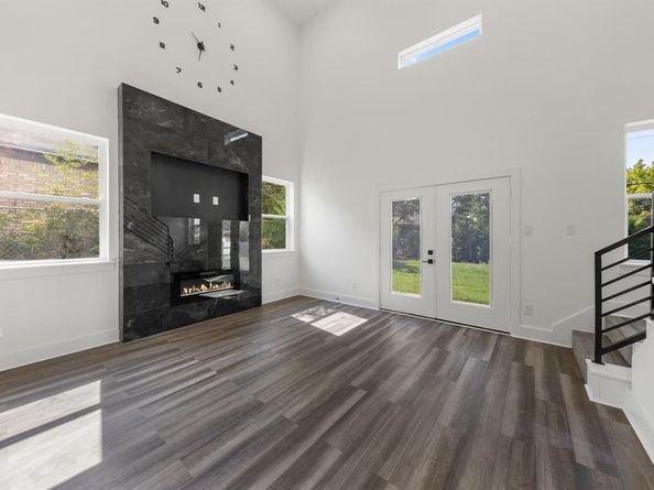 4448  Marcell Avenue , Dallas Texas 75211