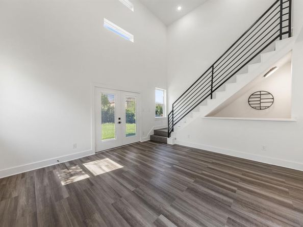 4448  Marcell Avenue , Dallas Texas 75211